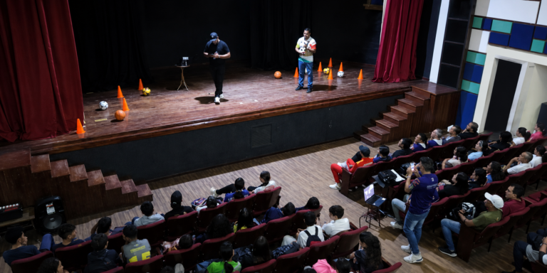 Atletas juveniles de Guaicaipuro fortalecen su preparación mental rumbo a los Juegos Estudiantiles Miranda 2026