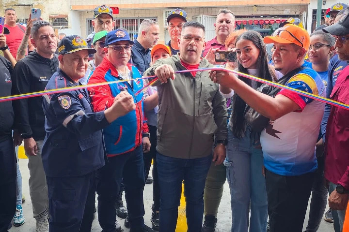 Rehabilitación de Estación de Bomberos en Catia beneficia a más de 600 mil personas
