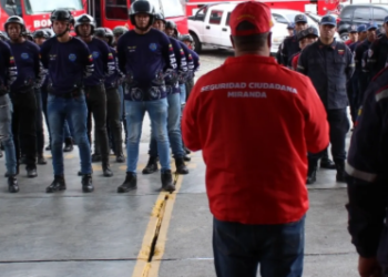 Bomberos mirandinos midieron sus destrezas motorizadas
