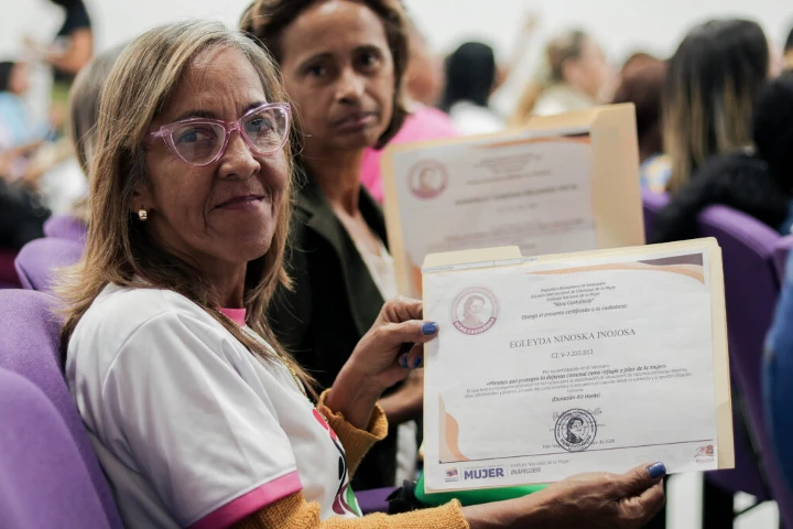 Escuela de Liderazgo Nora Castañeda concluye taller de promotoras locales