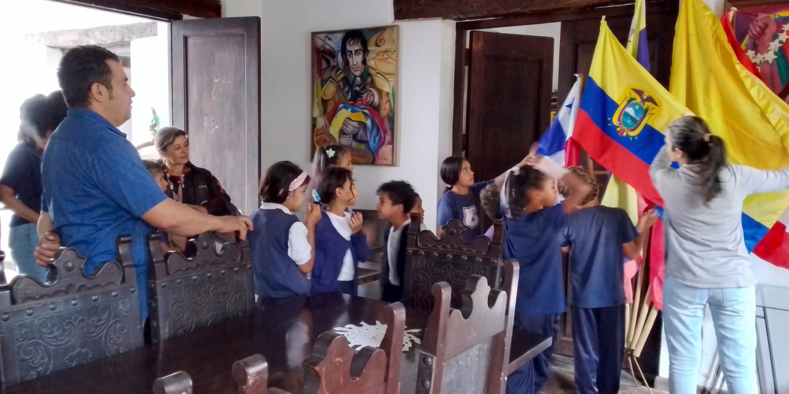 Alumnos de Guaicaipuro exploran el pasado nacional en la Casa Museo Cecilio Acosta