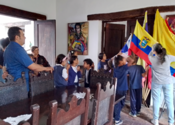 Alumnos de Guaicaipuro exploran el pasado nacional en la Casa Museo Cecilio Acosta