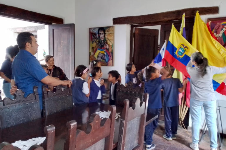 Alumnos de Guaicaipuro exploran el pasado nacional en la Casa Museo Cecilio Acosta