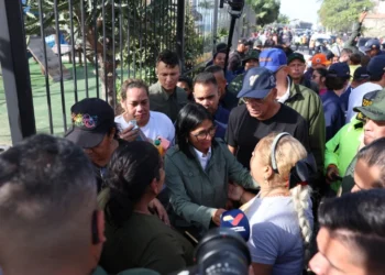 Presidenta (E) despacha dos mil 600 toneladas de provisiones hacia las áreas damnificadas