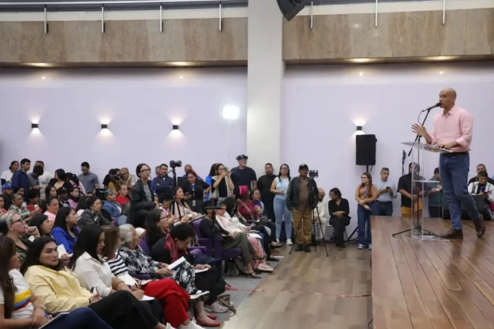 Superan las 318 mil participaciones en las consultas para la transformación del Gobierno