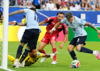 Uruguay y Cabo Verde igualan fuerzas y enredan la situación del Grupo H