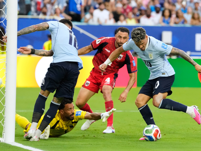Uruguay y Cabo Verde igualan fuerzas y enredan la situación del Grupo H