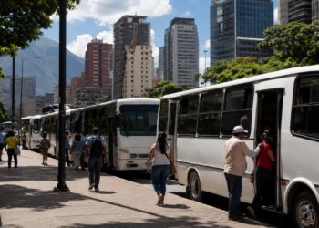 Transporte urbano tendrá tarifa mínima de 140 bolívares desde el 1 de junio