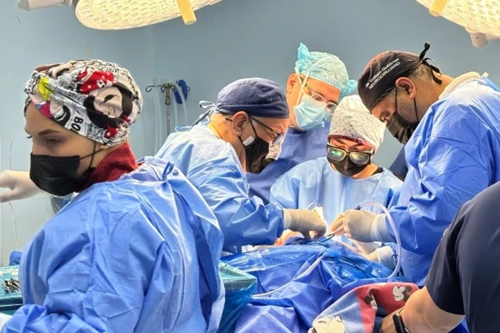 Neurocirujanos operan con éxito patología craneal a bebé de 9 meses en Trujillo
