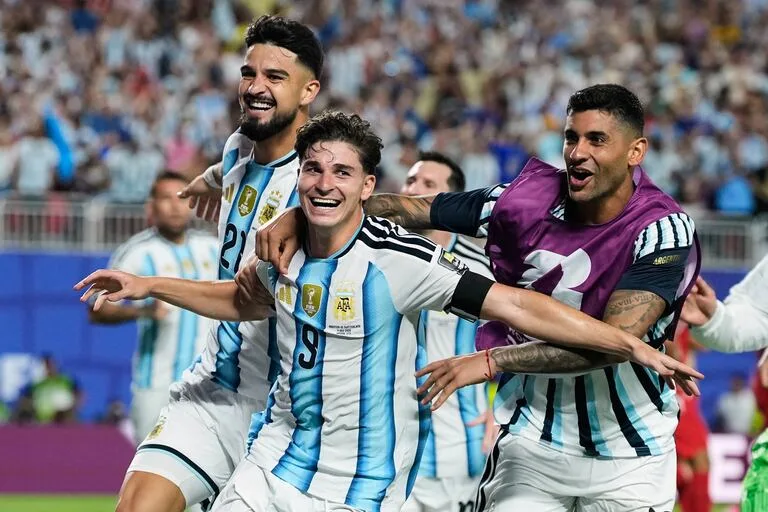 Argentina vence a Suiza en tiempo extra y enfrentará a Inglaterra en semifinales