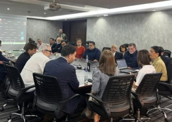 El gremio hotelero diseña tácticas para afrontar la situación derivada de los movimientos telúricos