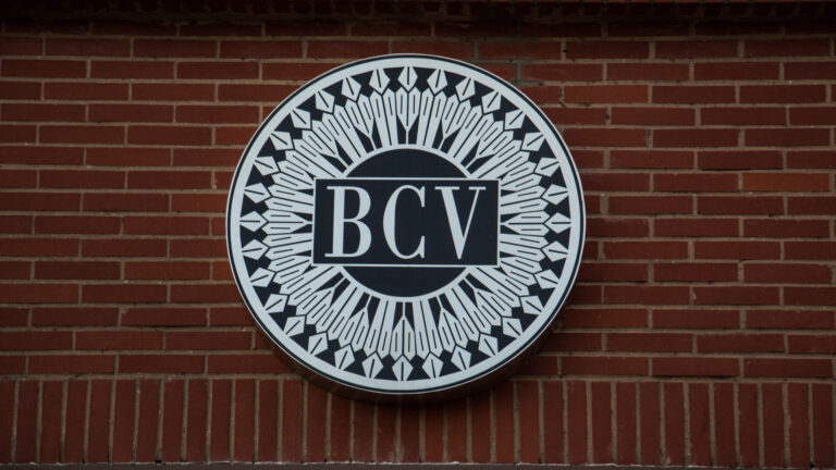 BCV | Dólar se cotiza en Bs. 742,81 y el euro en Bs. 844,75