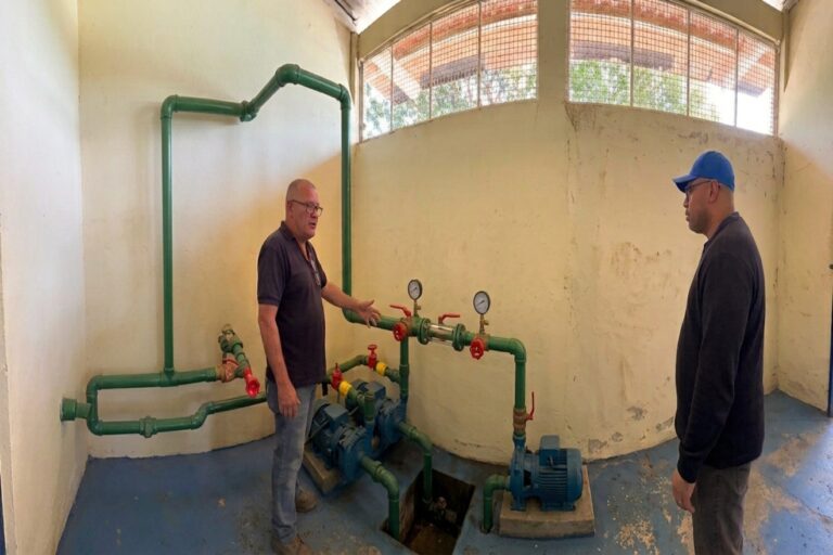 Ejecutivo Nacional asegura el abastecimiento de agua en escuelas dispuestas como refugios en Miranda