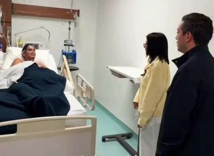 «Hoy abracé un milagro»: Delcy Rodríguez visitó a Hernán Gil