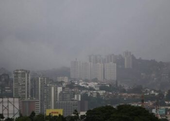 Paso de la Onda Tropical N.º 32 provocará precipitaciones de intensidad variable en varias regiones de Venezuela