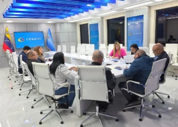 Conatel otorga renovaciones y títulos habilitantes a operadores de telecomunicaciones