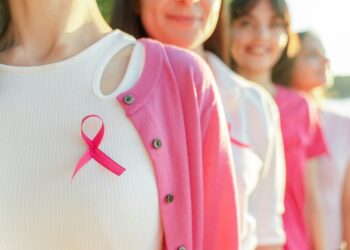 Científicos indios crean nanorrobots de alta precisión para combatir el cáncer de mama mediante luz infrarroja y biosensores