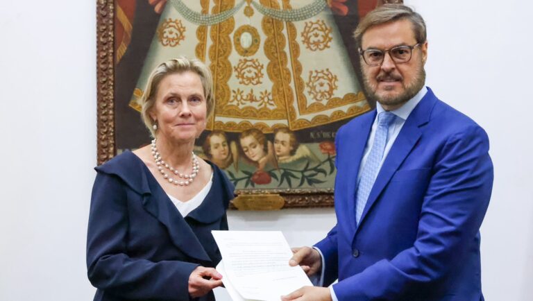 Venezuela y Países Bajos reafirman disposición de afianzar su cooperación bilateral