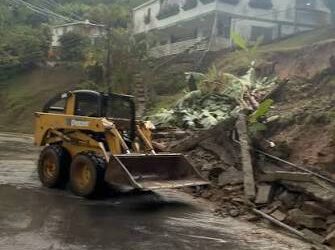Cuadrillas atienden emergencias en El Amarillo tras fuertes precipitaciones
