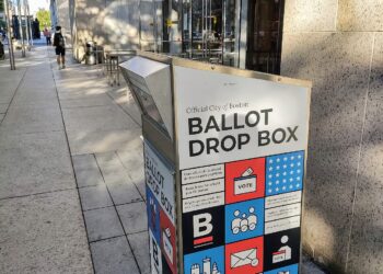 Colombia: de la Espriella lidera el conteo preliminar en medio de denuncias de fraude