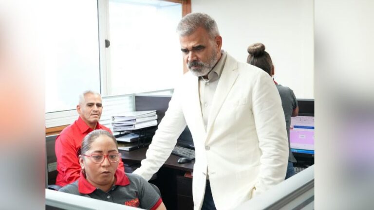 Ministro Padrino López suprime inspección física de etiquetas en el INSAI