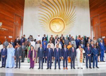 Día de África de CARICOM: Mottley llama a construir un “nuevo paso de posibilidad” entre el Caribe y África