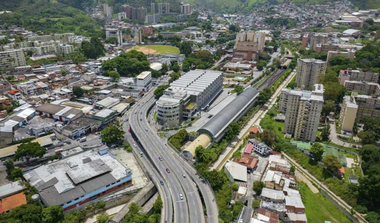 Hasta $850 mil mensuales recaudan en Guaicaipuro