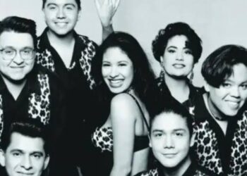 Hermanos de la fallecida cantante Selena se enfrentan en una demanda millonaria en EE.UU.