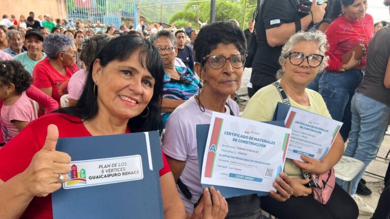 Otorgan 566 certificados de construcción para reparaciones de viviendas