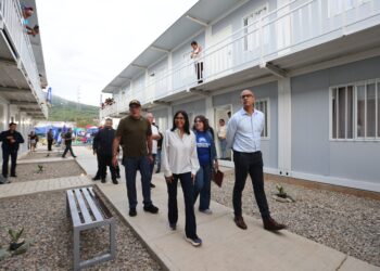 Presidenta de la República Bolivariana de Venezuela, Delcy Rodríguez entrega 500 viviendas transitorias en Ciudad Caribia para familias afectadas por el doble sismo