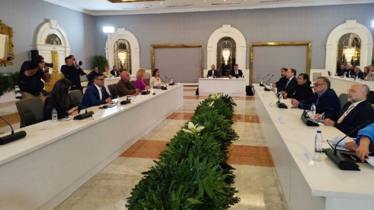 Gobierno nacional y AN 2015 inician tercer ciclo de diálogo